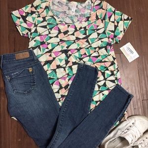NWT xs Classic T ❤️